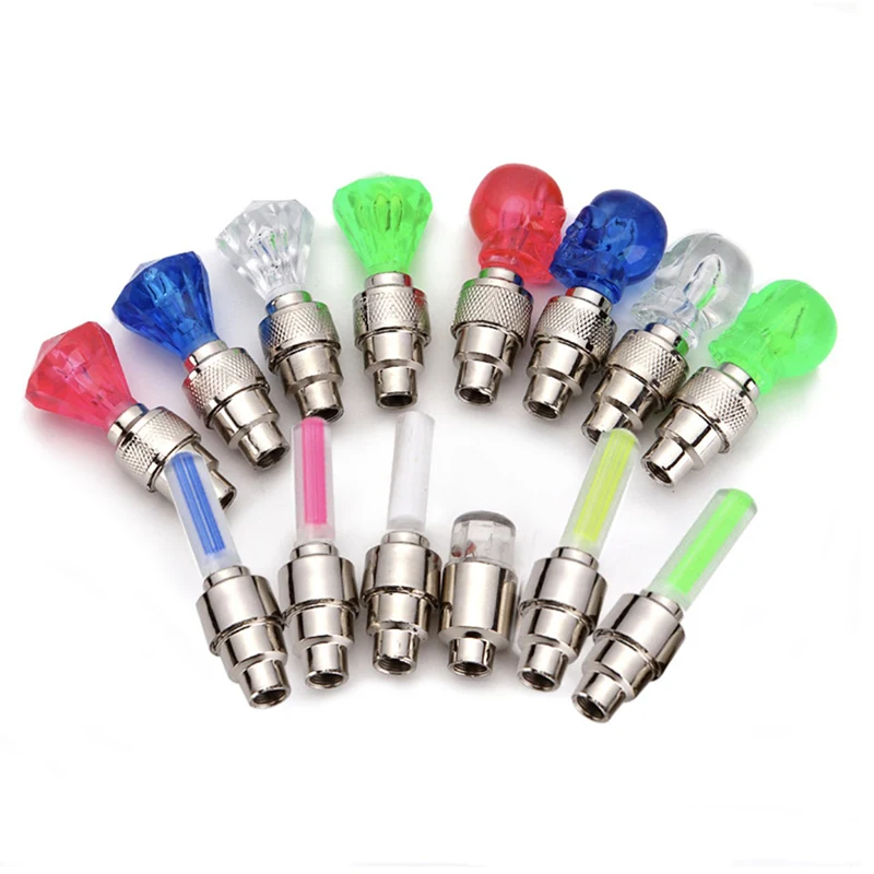 Điều gì khiến đèn van đầu lâu bằng đá quý trở thành sự lựa chọn độc đáo cho xe của bạn